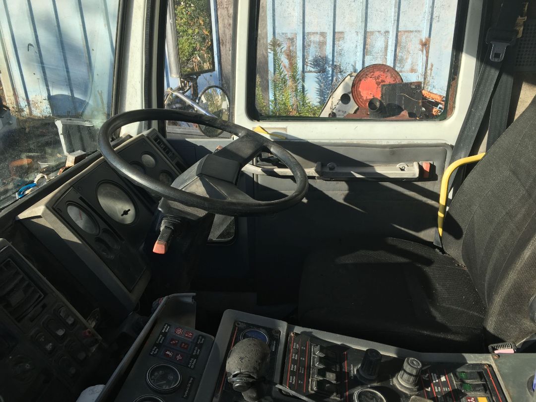 2003 ELGIN F Series Eagle - Image 11